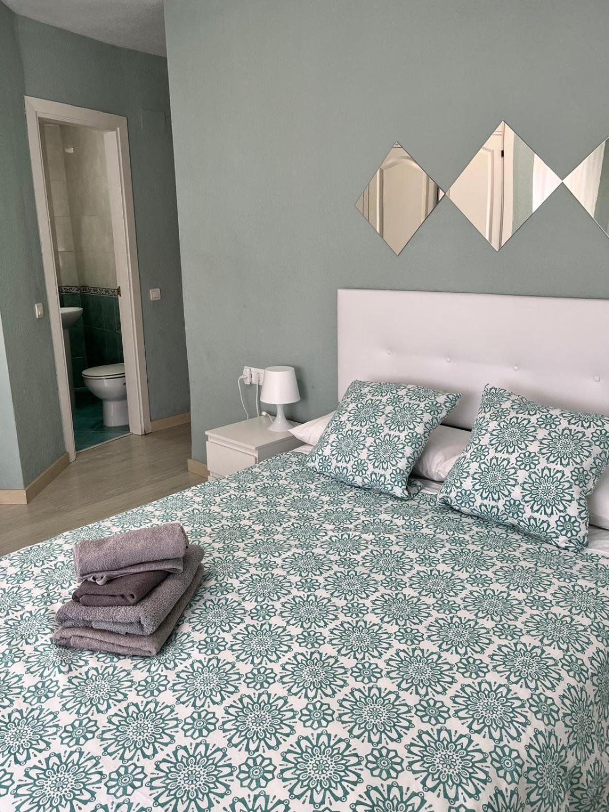 Patrocinio Apartment Малага Екстериор снимка